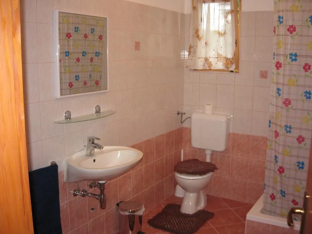 Nevera Apartments Pasman,Banj