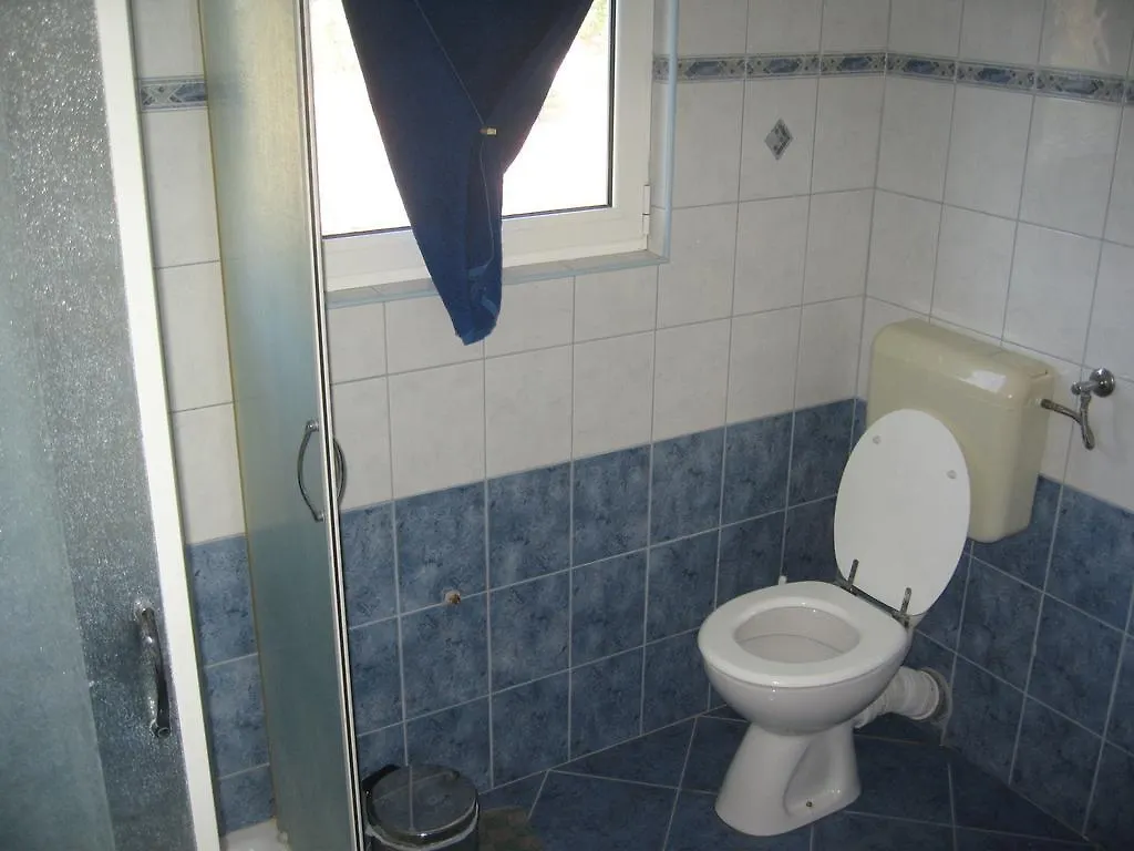 Nevera Apartments Pasman,Banj